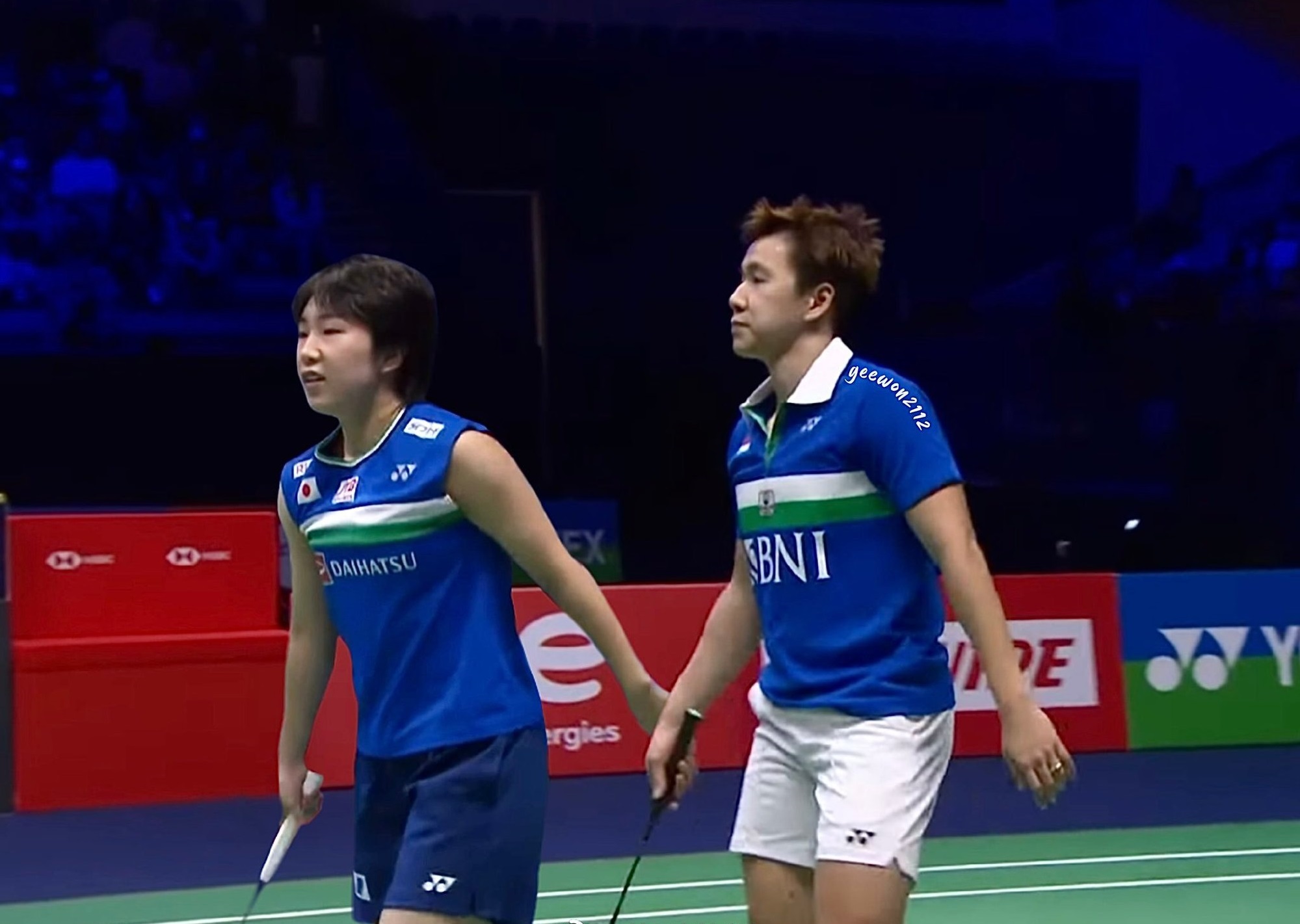 球让她免于 球让她免于