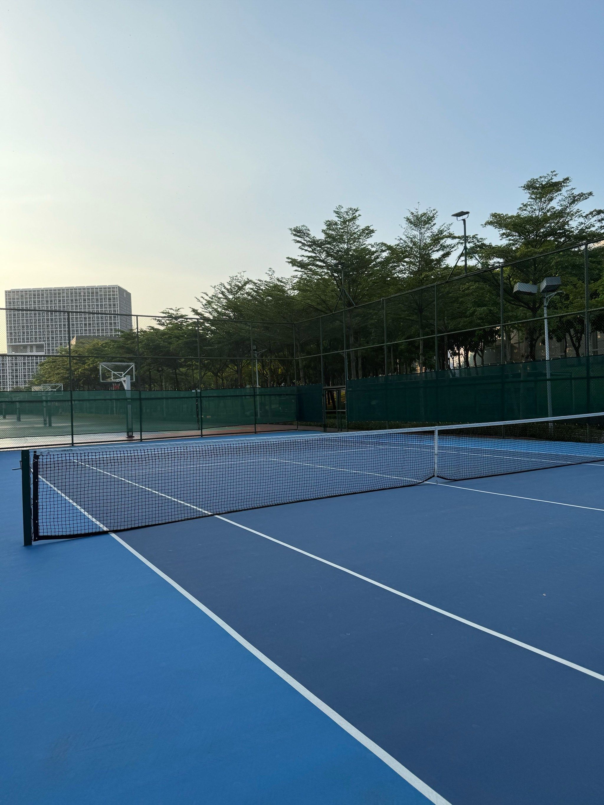 他在门前的 他在门前的