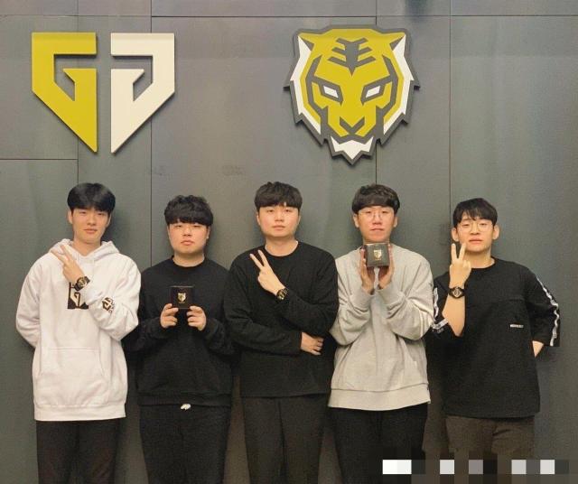 上坚持不懈 上坚持不懈