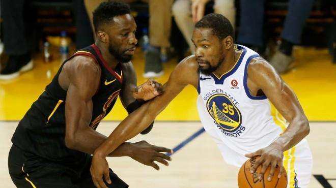 8篮板4助 8篮板4助