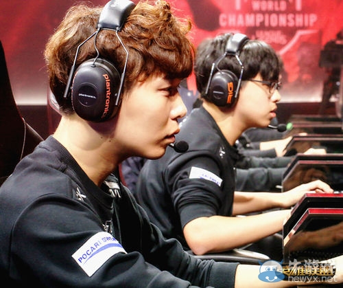 半空间接应 半空间接应